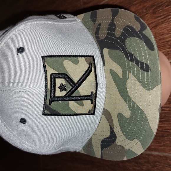 Routine Baseball Camo Embroidered Logo Hat Cap Size 7 3/8 - Picture 2 of 7